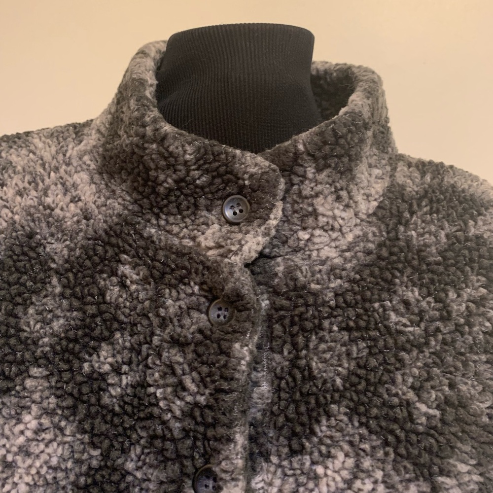 LL Bean Vintage Pullover Fleece-Gray Snowflake-Partial Button Close-XL - Picture 2 of 7